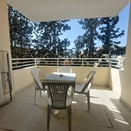 Sunny 2 Bedroom Larnaca Center Exterior foto